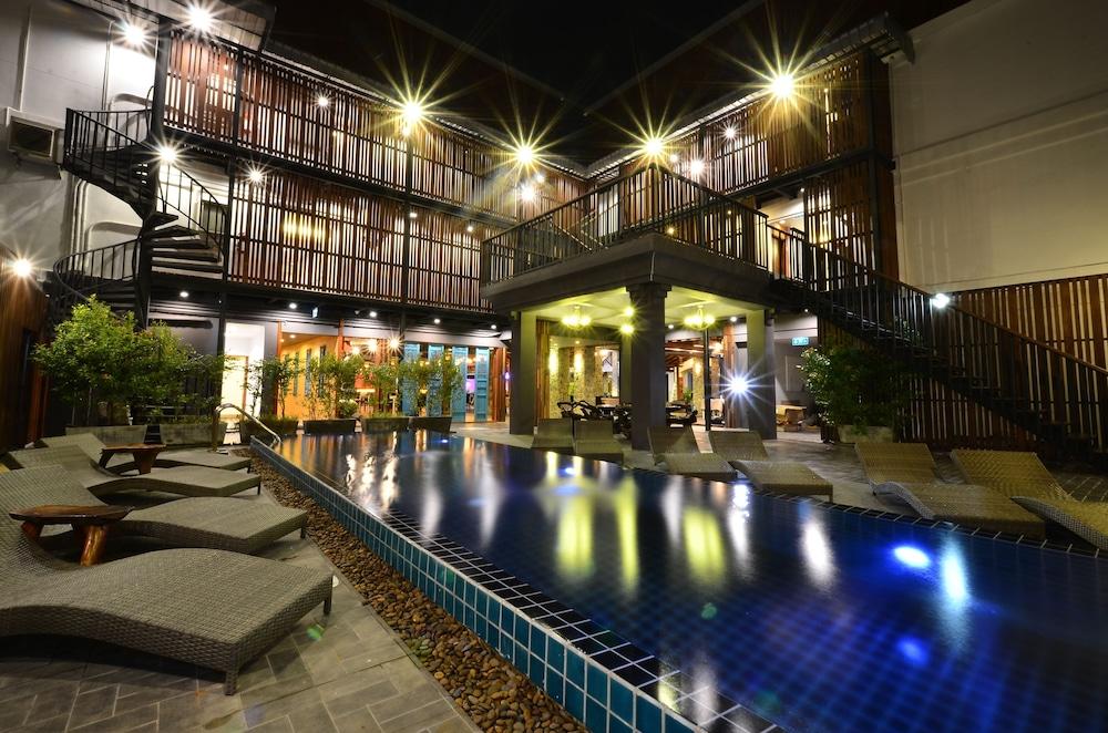 Lap Roi Karon Beachfront By Shanaya Exteriér fotografie